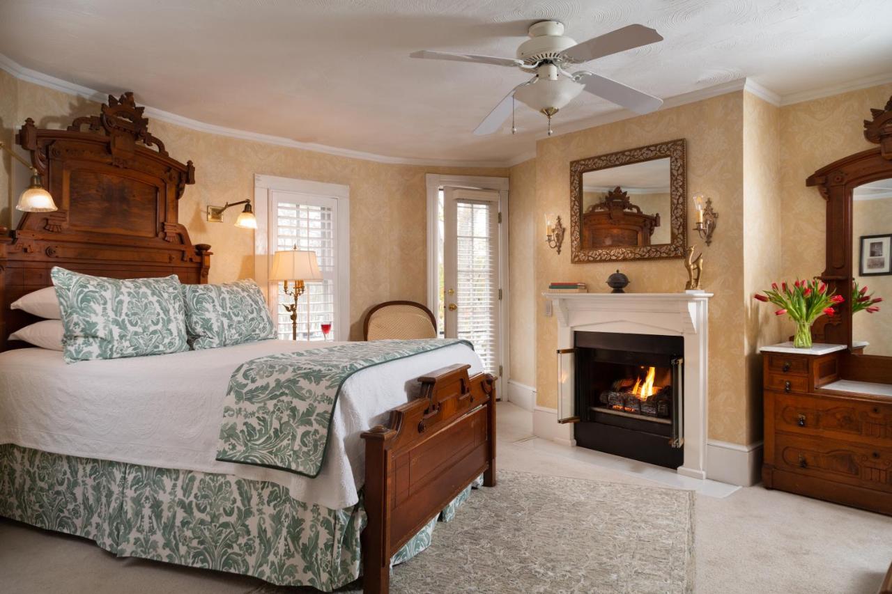 White Doe Inn Bed & Breakfast Manteo Buitenkant foto