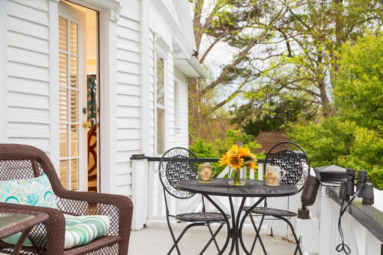 White Doe Inn Bed & Breakfast Manteo Buitenkant foto